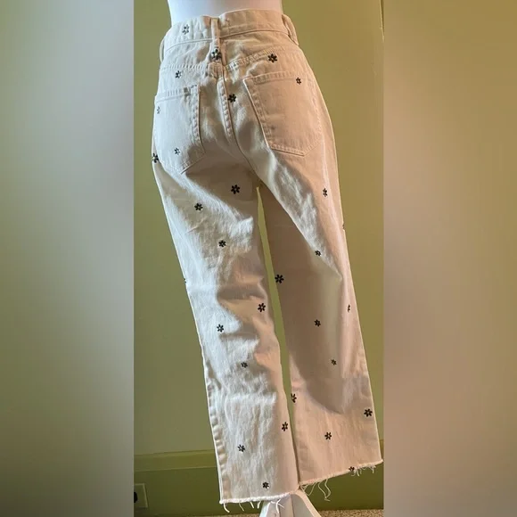 PacSun Cream Embroidered Ankle Jeans - Picture 2 of 8